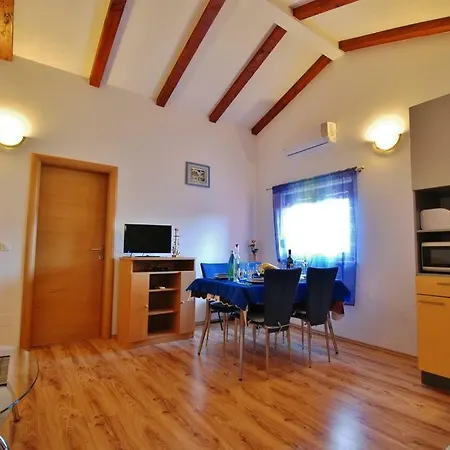 With A Parking Space Rovinjsko Selo, - 16580 Daire Rovinj